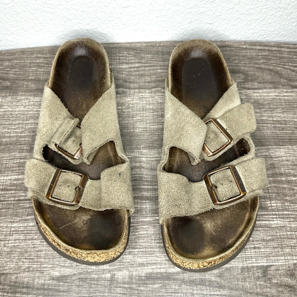 Birkenstock Arizona Tan Taupe Suede Sandals Size 40 medium/narrow (US 9-9.5)